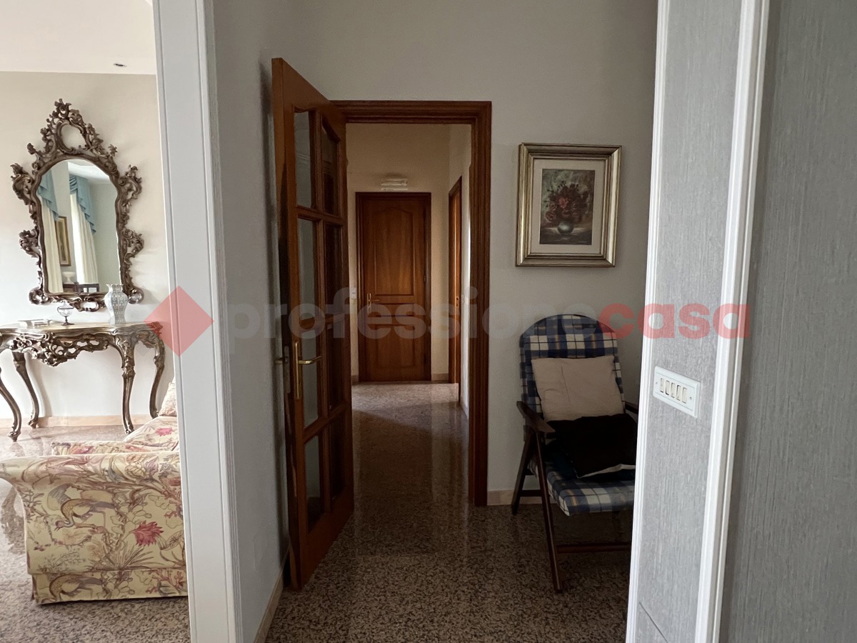 Foto 18 di 19 - Appartamento in vendita a Taranto