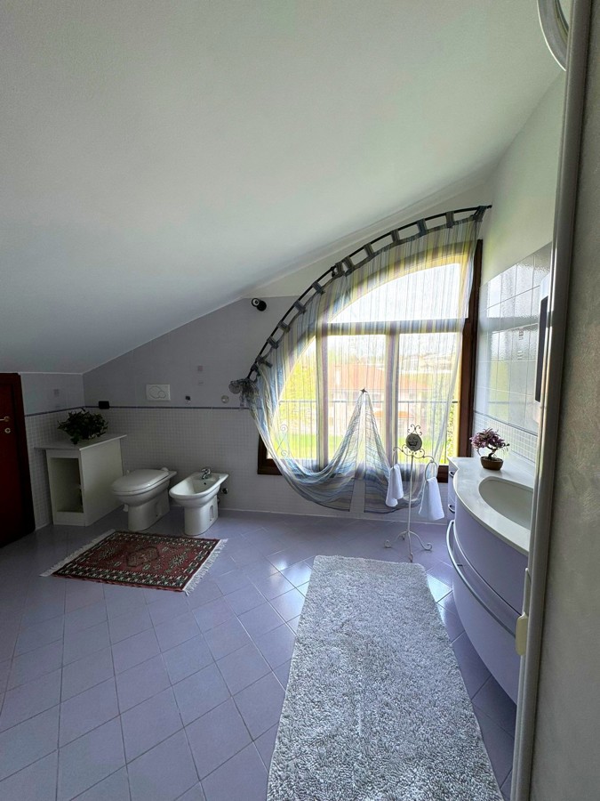 Foto 25 di 32 - Villa a schiera in vendita a Legnano