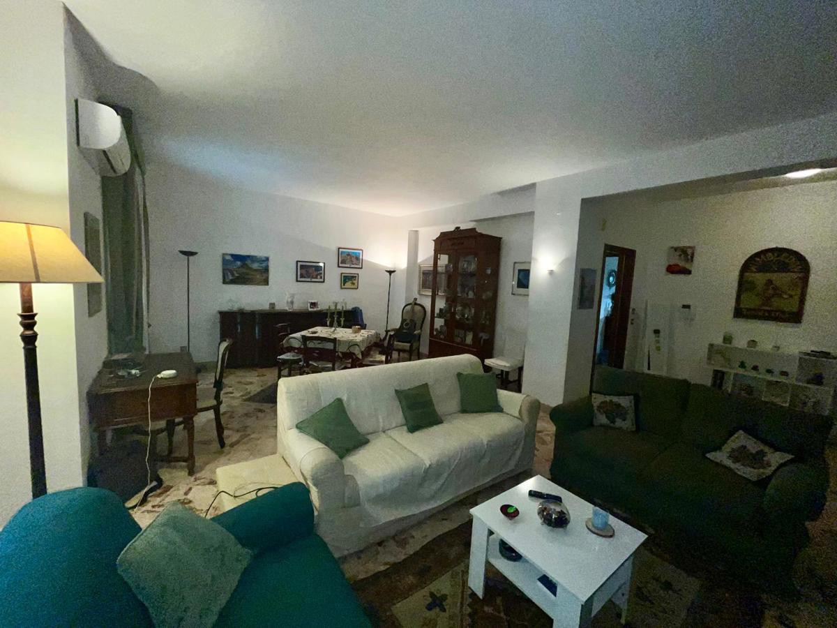 Foto 2 di 19 - Appartamento in vendita a Palermo