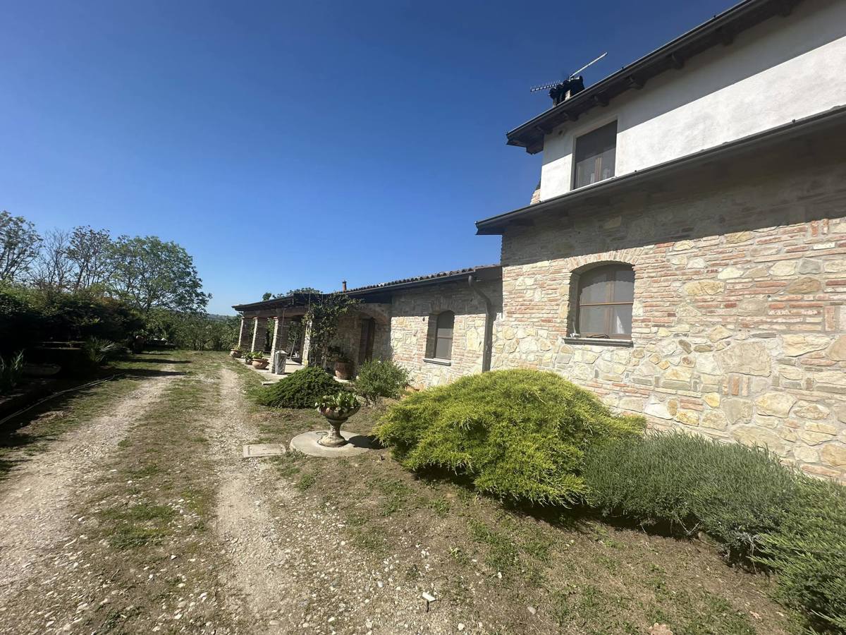 Foto 9 di 19 - Villa in vendita a Stradella