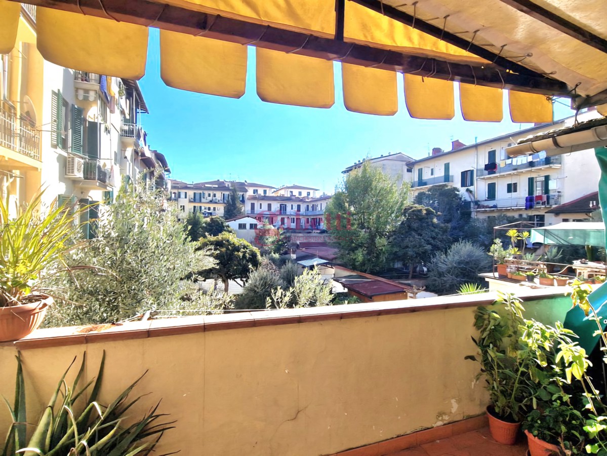 Foto 6 di 18 - Appartamento in vendita a Firenze
