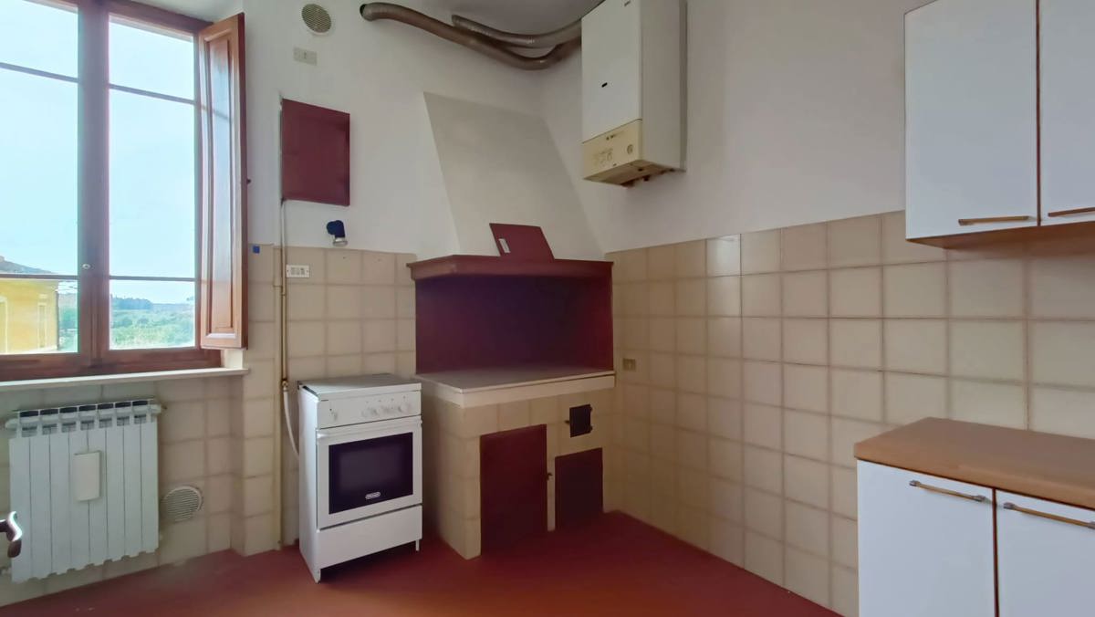 Foto 4 di 34 - Appartamento in vendita a Siena