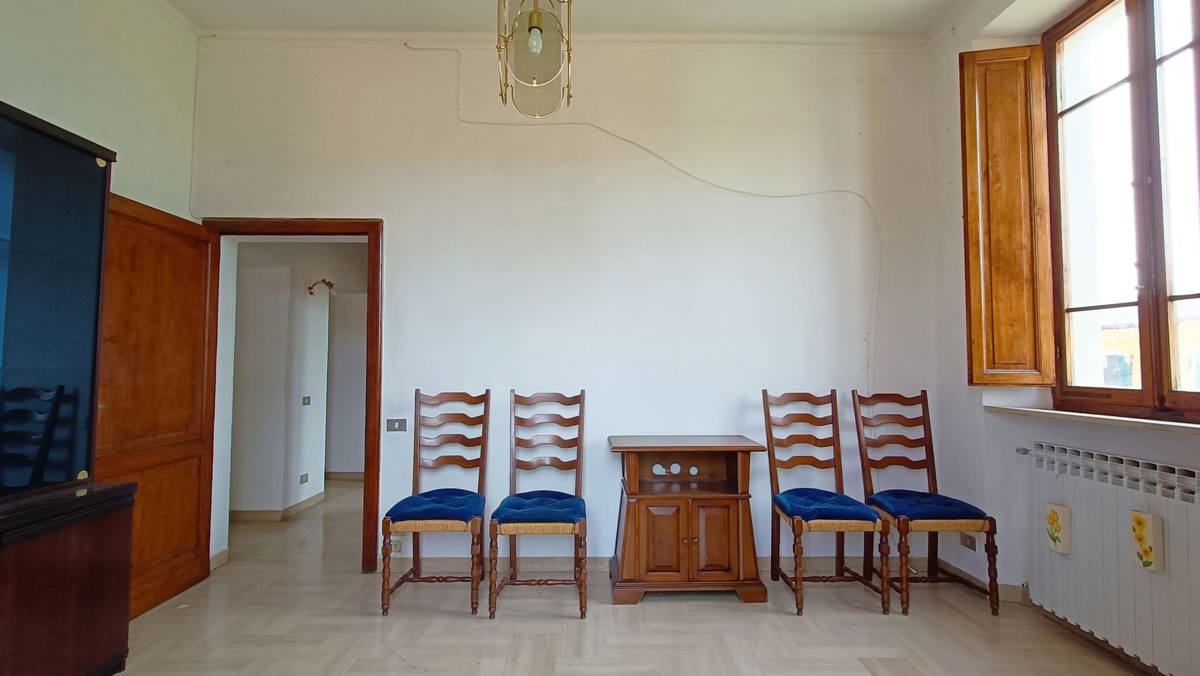 Foto 18 di 34 - Appartamento in vendita a Siena