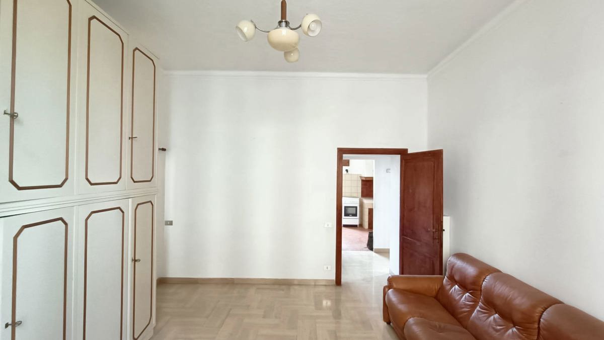 Foto 13 di 34 - Appartamento in vendita a Siena