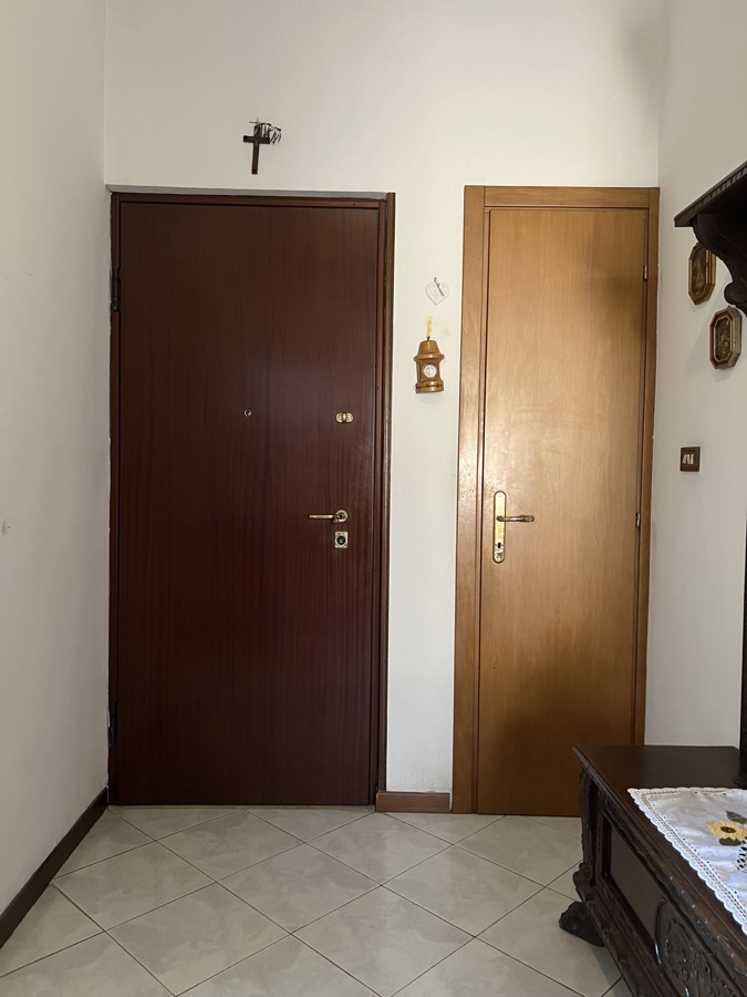 Foto 2 di 24 - Appartamento in vendita a Verona