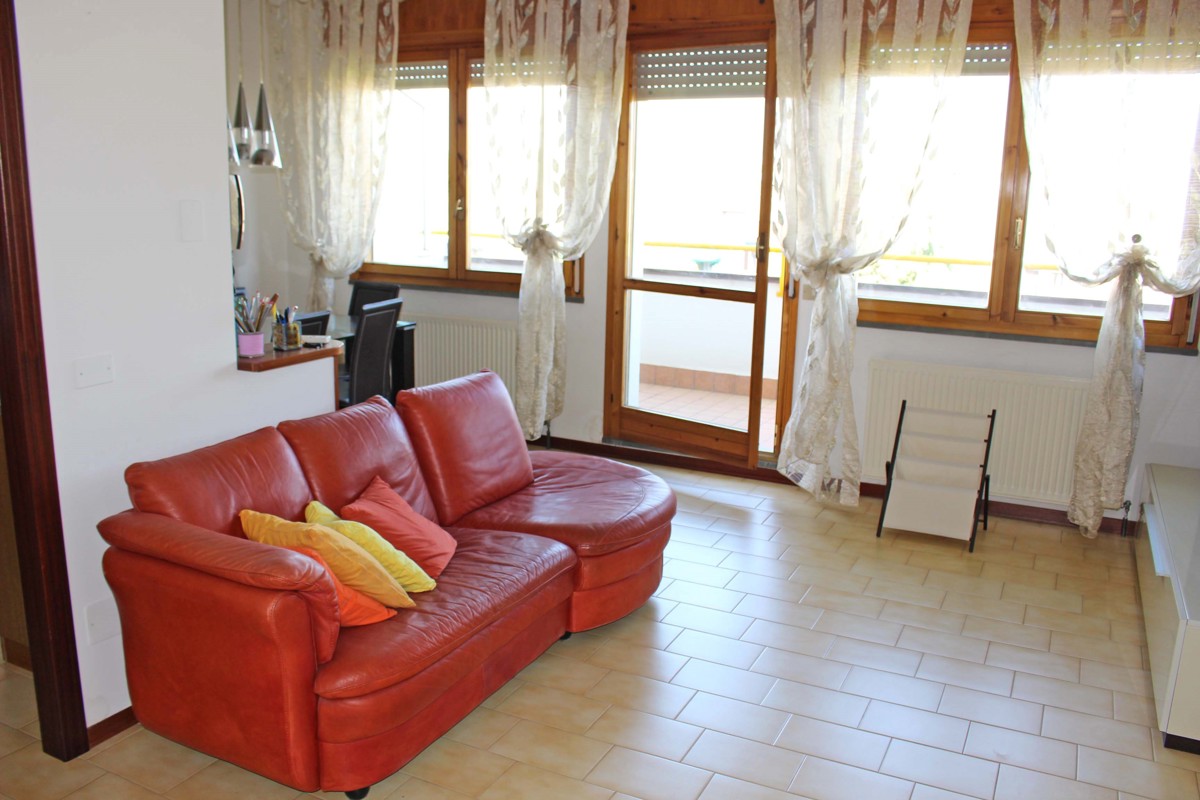 Foto 3 di 21 - Appartamento in vendita a Ferrara
