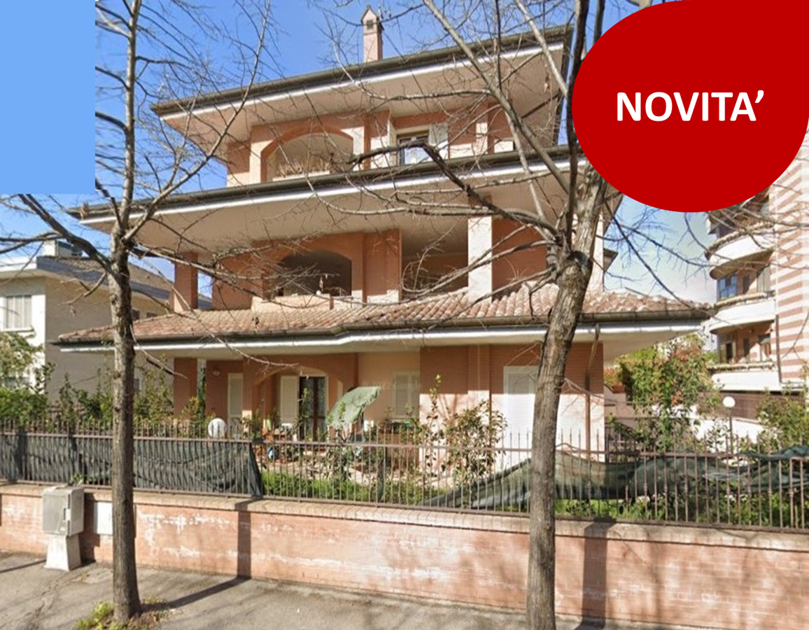Foto 1 di 27 - Villa a schiera in vendita a Latina