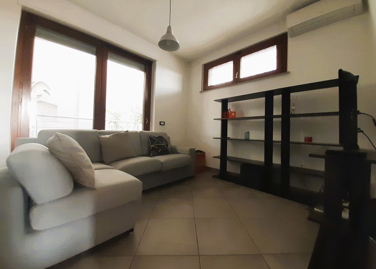 Foto 13 di 25 - Appartamento in vendita a Legnano