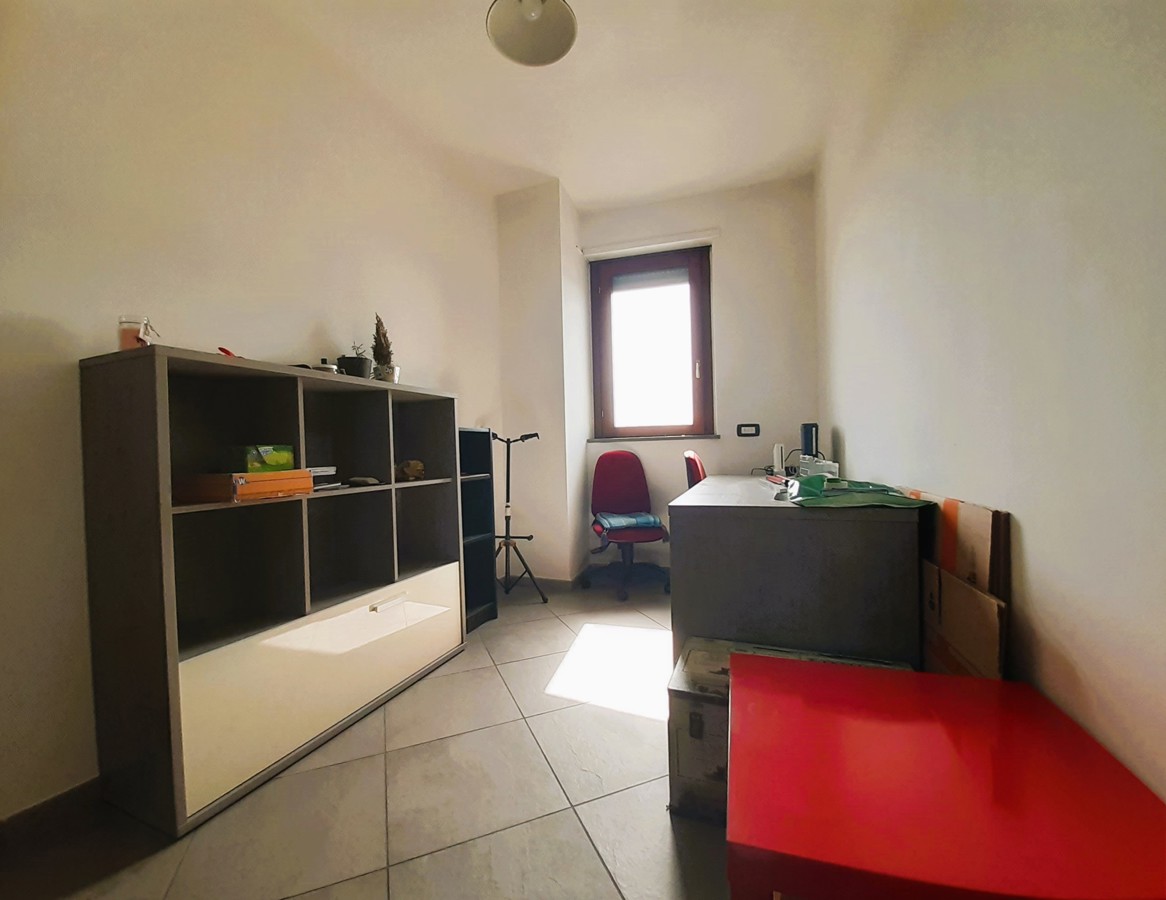 Foto 9 di 25 - Appartamento in vendita a Legnano