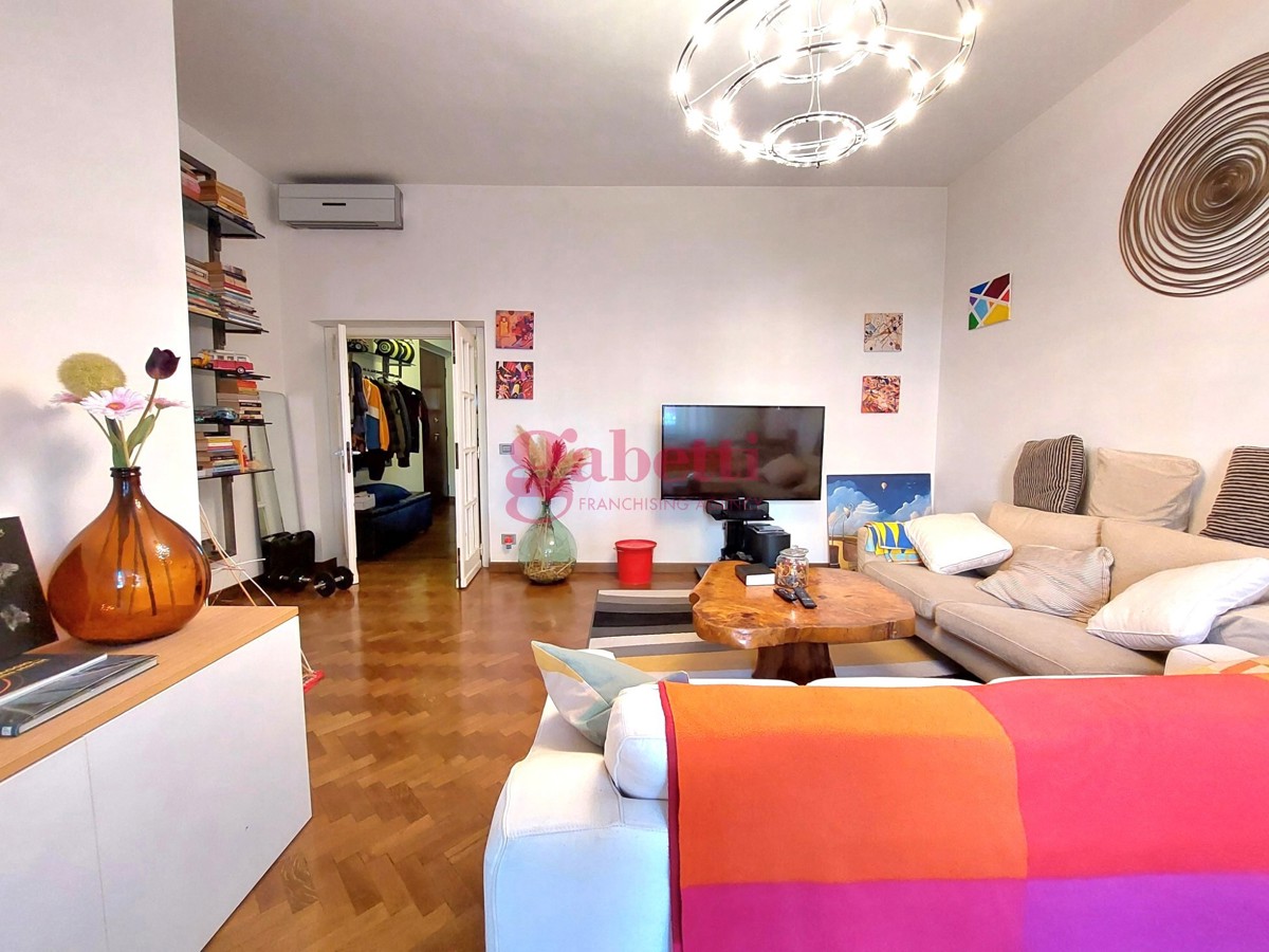 Foto 6 di 11 - Appartamento in vendita a Firenze