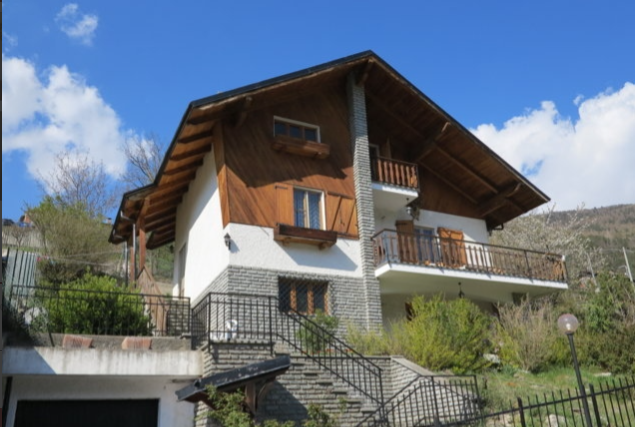 Foto 1 di 19 - Villa in vendita a Fenestrelle