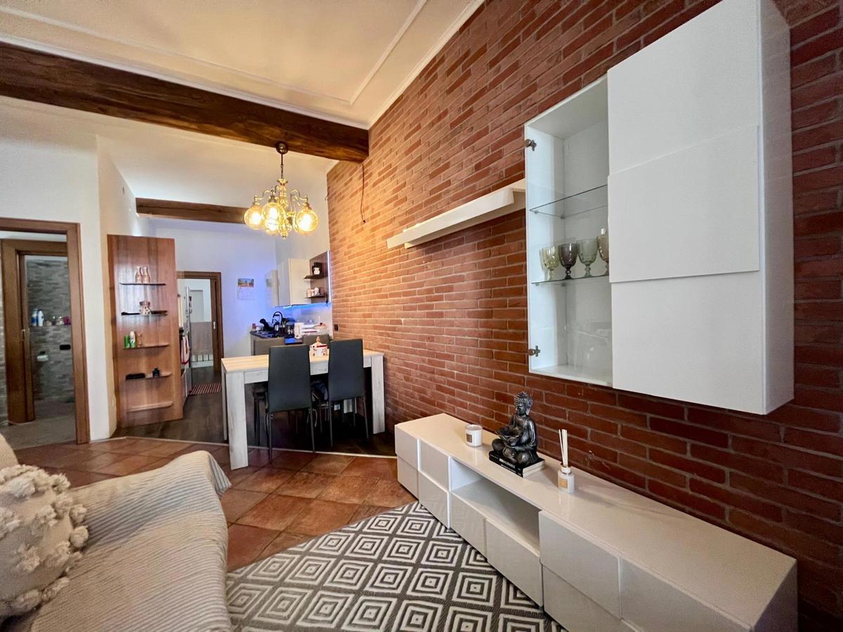 Foto 1 di 25 - Appartamento in vendita a Cremona