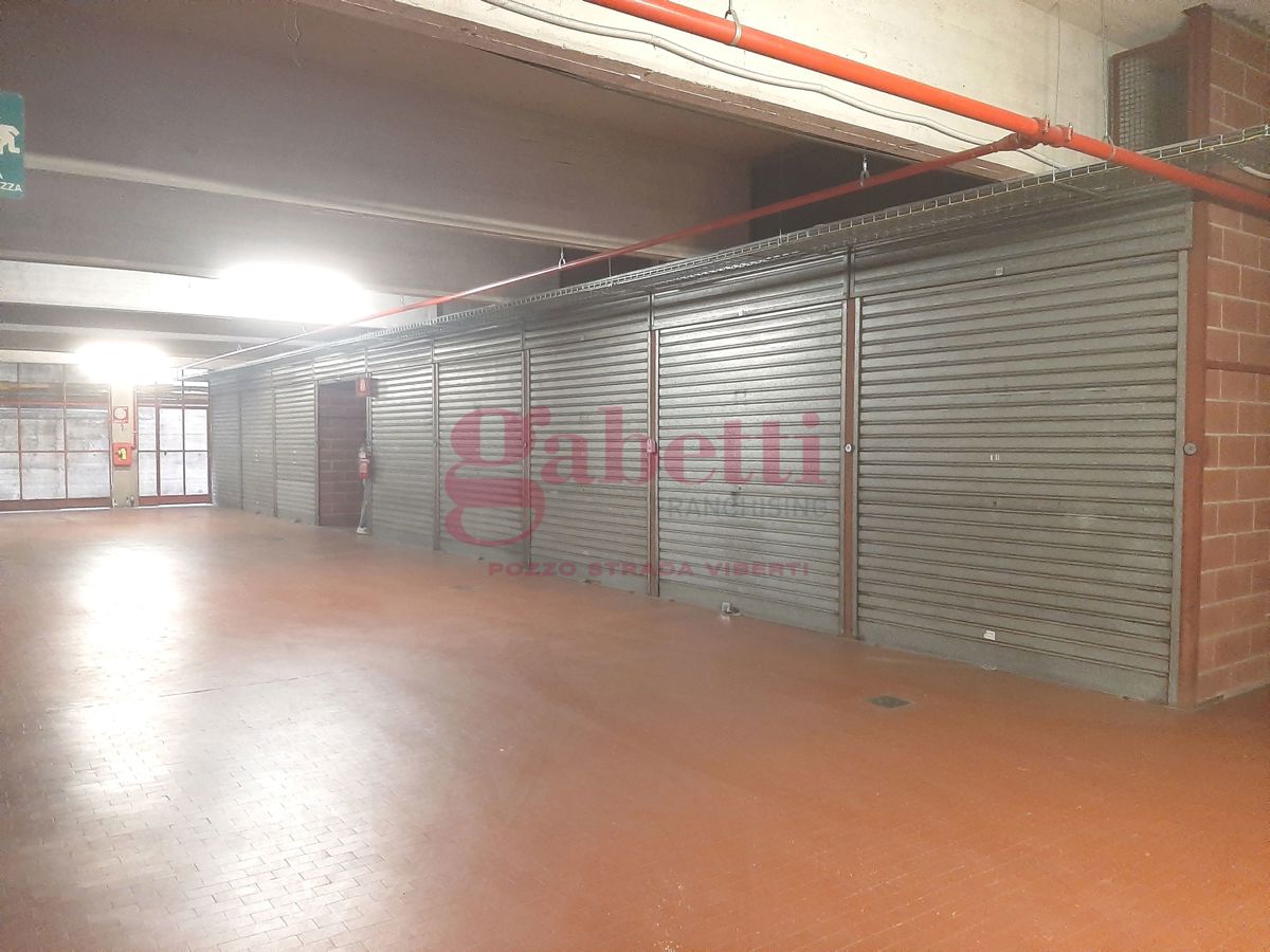 Foto 9 di 20 - Garage in vendita a Torino