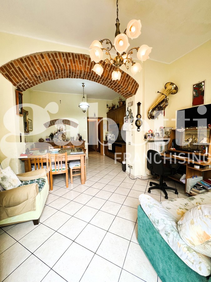 Foto 2 di 11 - Appartamento in vendita a Turate