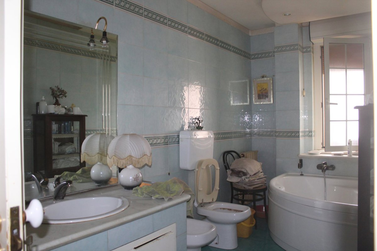 Foto 16 di 50 - Appartamento in vendita a Palermo