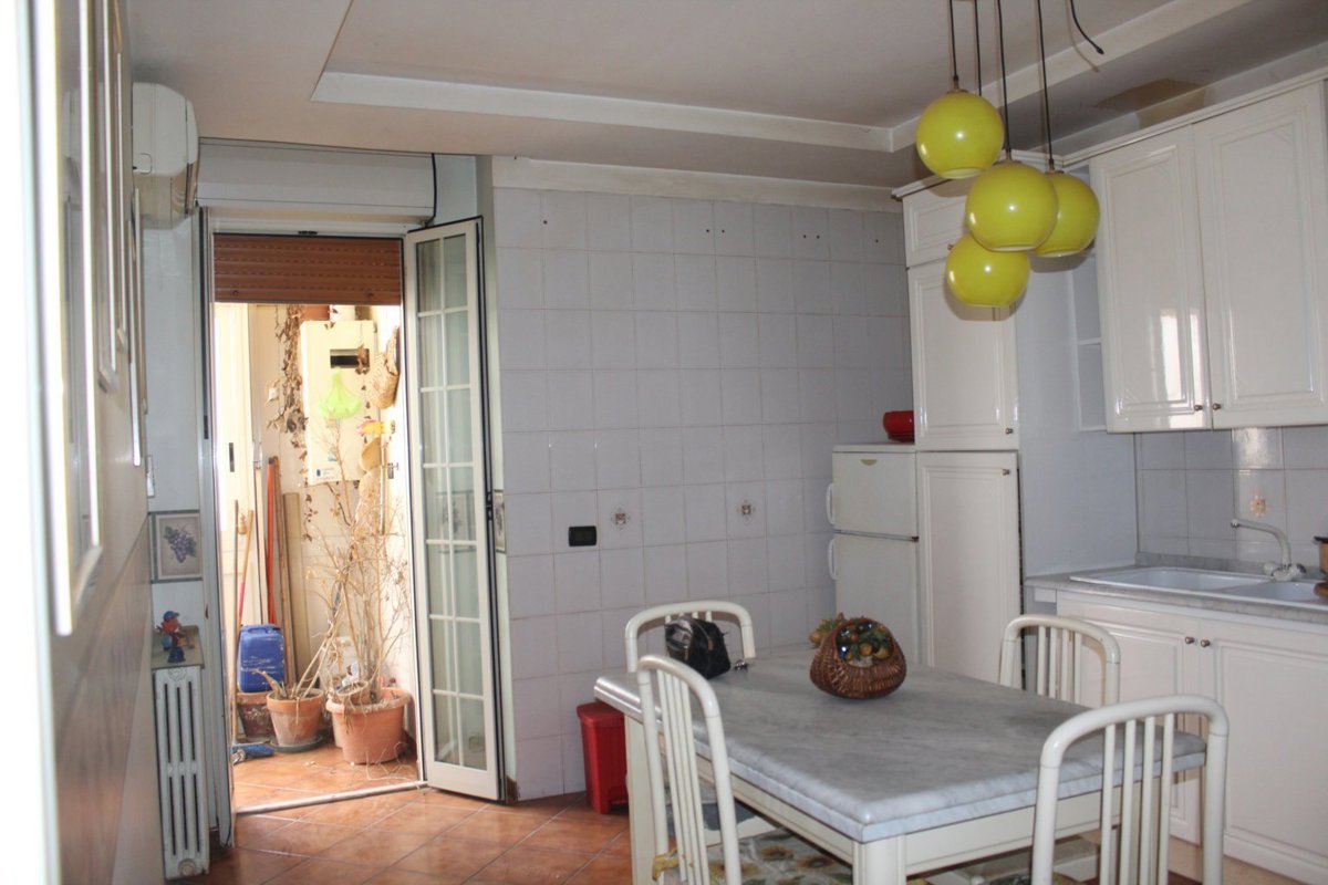 Foto 19 di 50 - Appartamento in vendita a Palermo