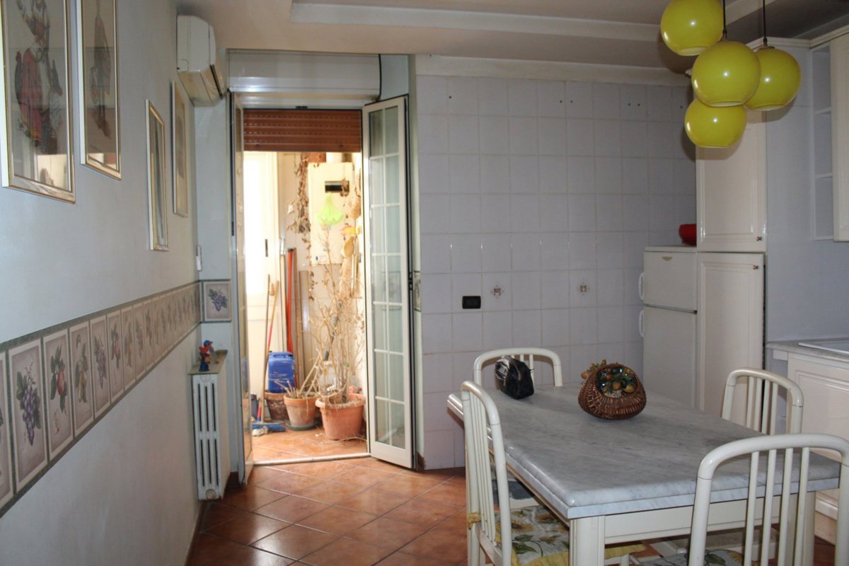 Foto 31 di 50 - Appartamento in vendita a Palermo