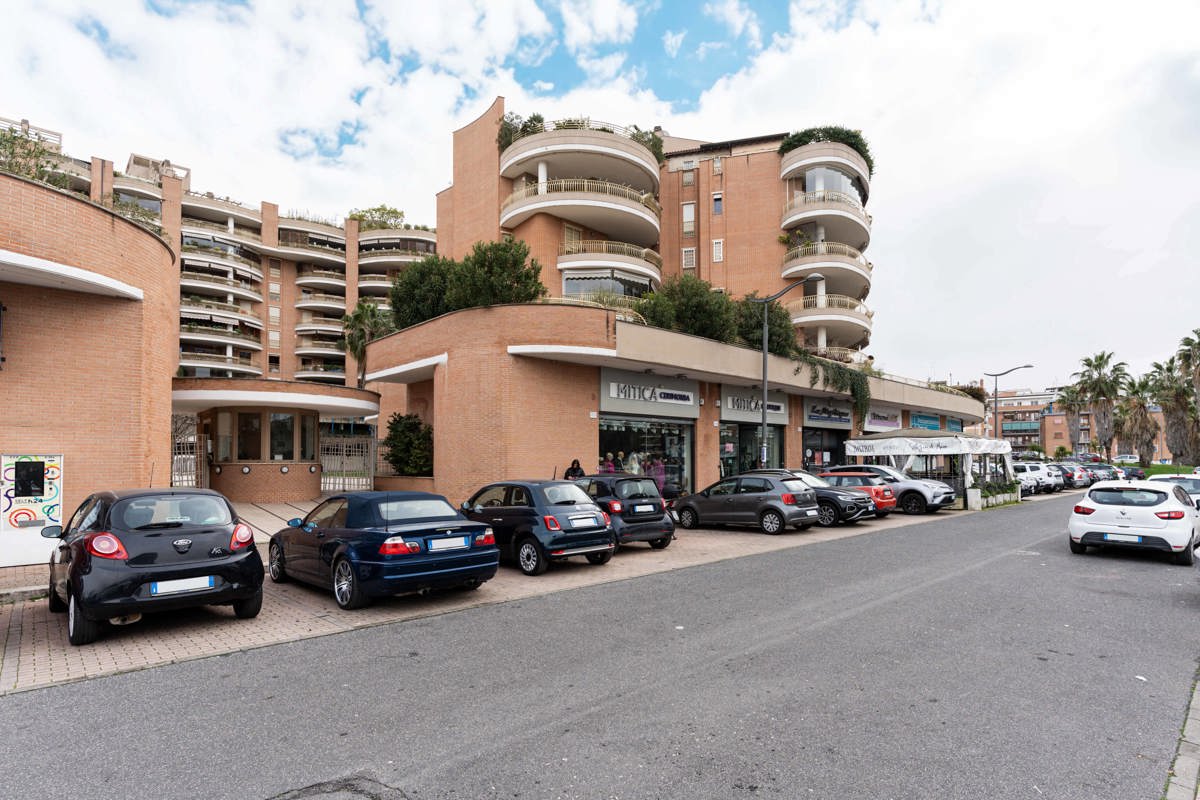 Foto 2 di 33 - Appartamento in vendita a Roma