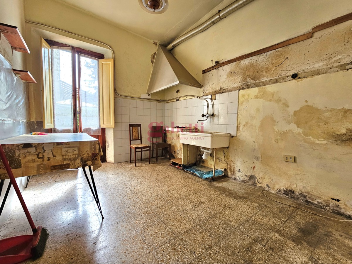 Foto 7 di 28 - Appartamento in vendita a Firenze