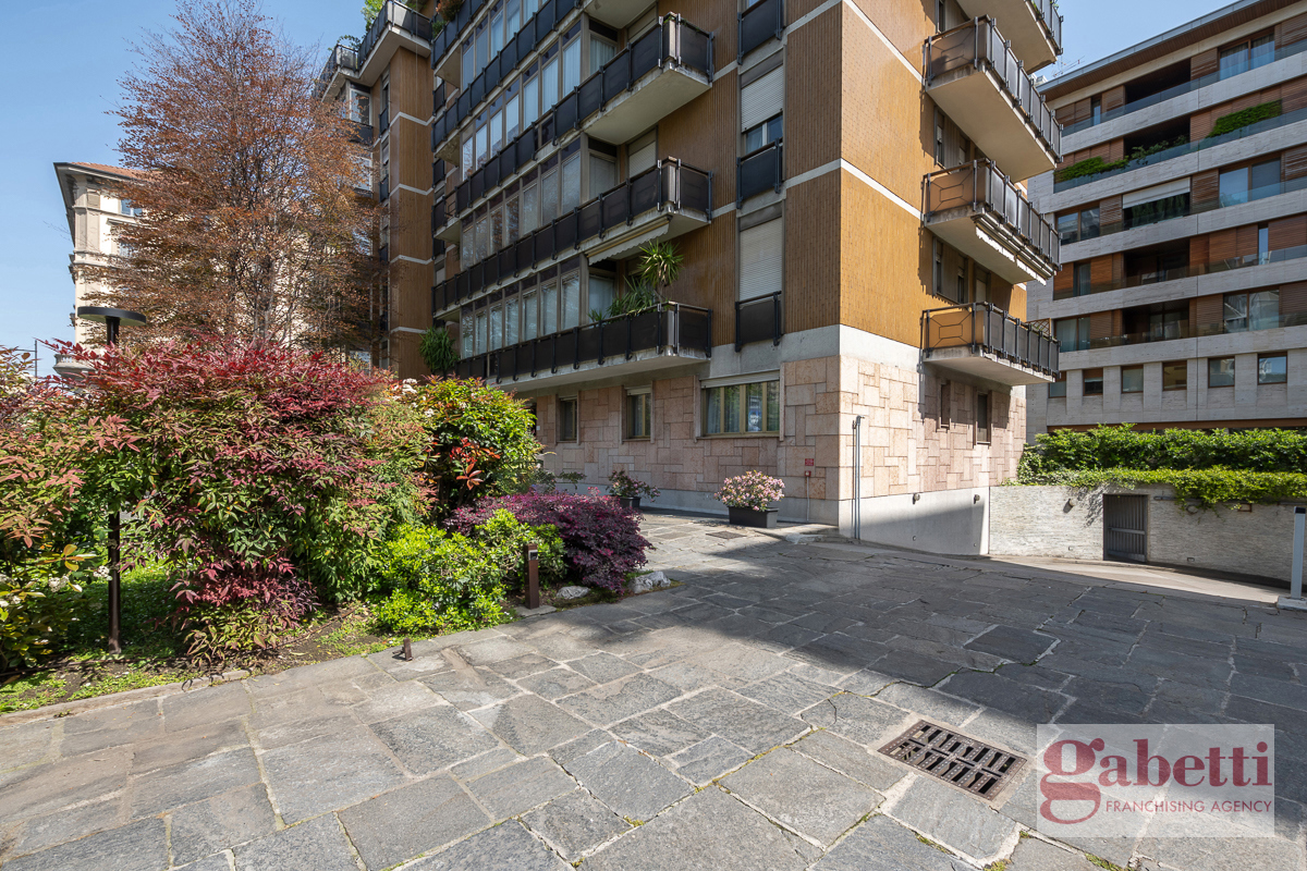 Foto 1 di 28 - Appartamento in vendita a Milano