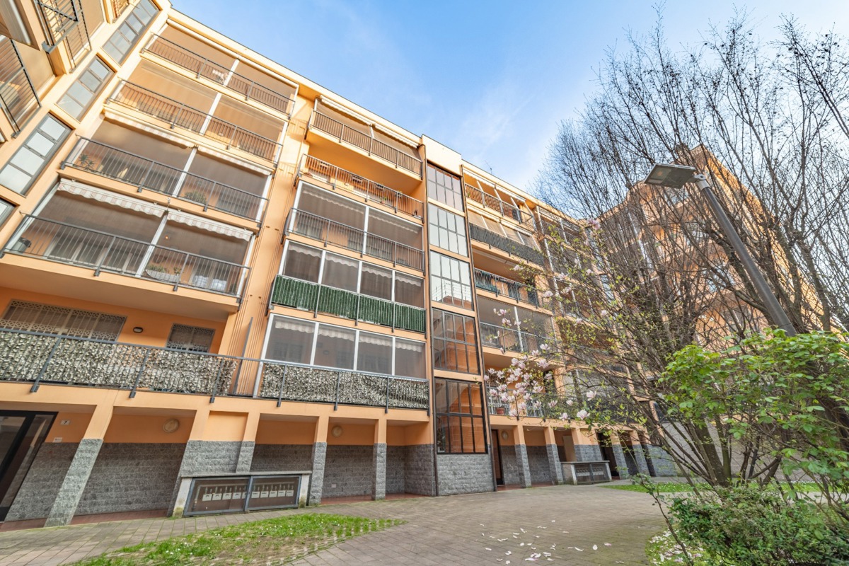 Foto 1 di 30 - Appartamento in vendita a Rozzano
