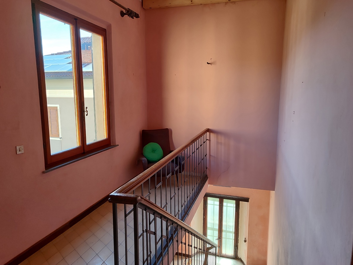 Foto 16 di 24 - Casa indipendente in vendita a Castelnuovo Garfagnana