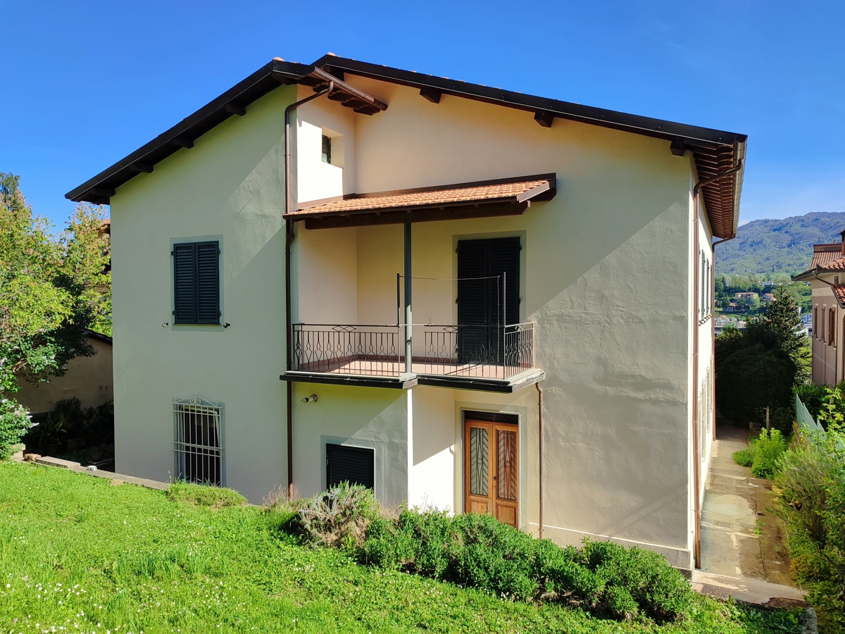 Foto 18 di 24 - Casa indipendente in vendita a Castelnuovo Garfagnana