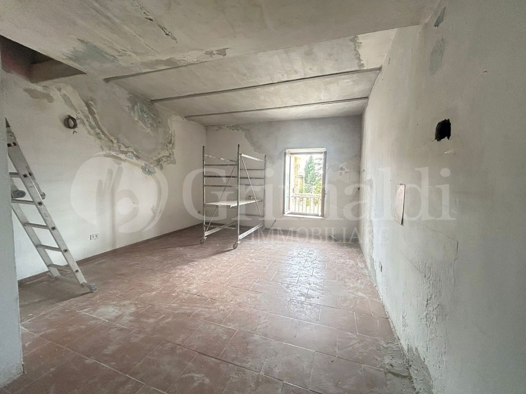 Foto 13 di 14 - Palazzo o stabile in vendita a Jesi