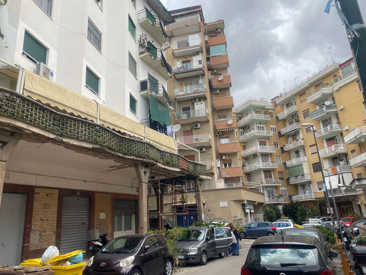 Foto 3 di 15 - Appartamento in vendita a Napoli