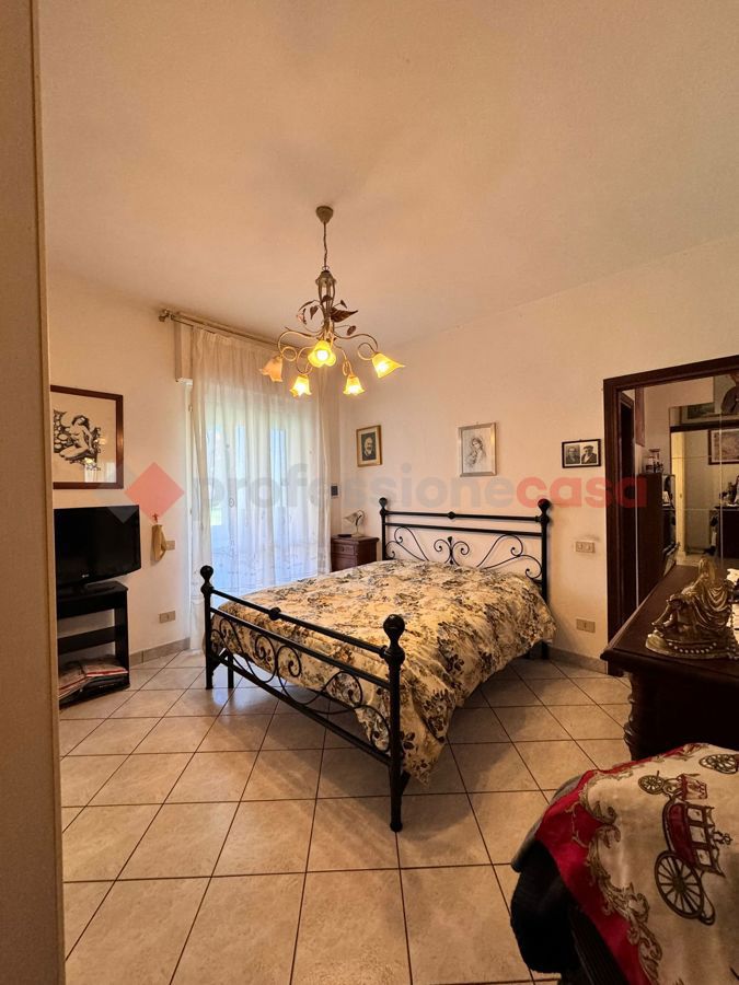 Foto 8 di 12 - Appartamento in vendita a Livorno