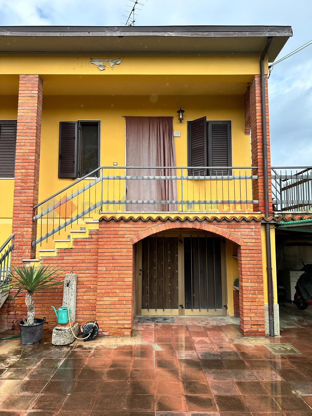 Foto 32 di 40 - Casa indipendente in vendita a Arezzo