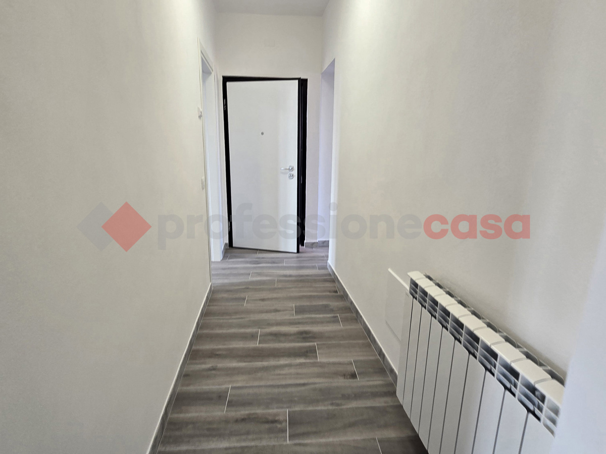 Foto 11 di 13 - Appartamento in vendita a Limido Comasco
