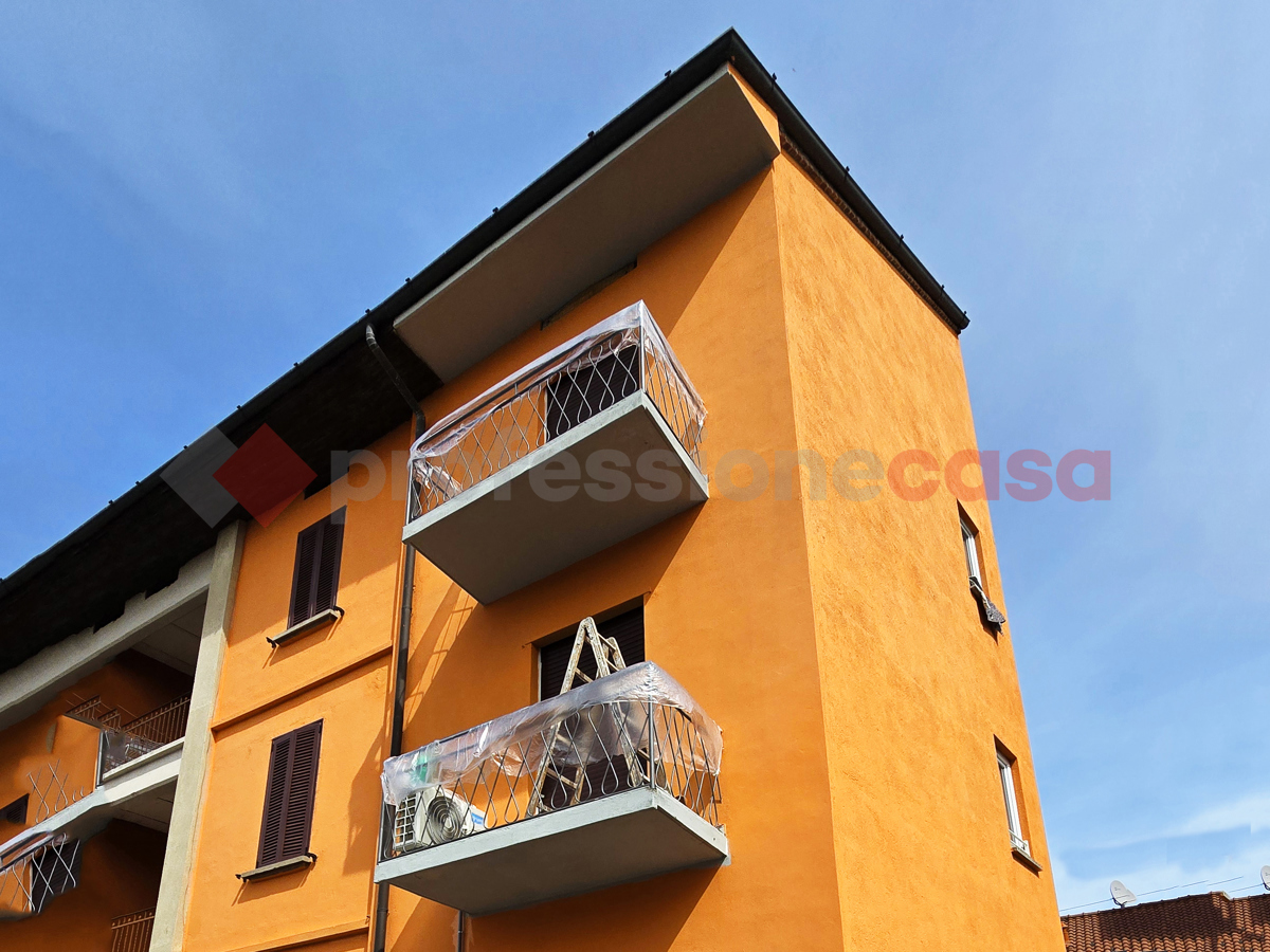 Foto 1 di 13 - Appartamento in vendita a Limido Comasco