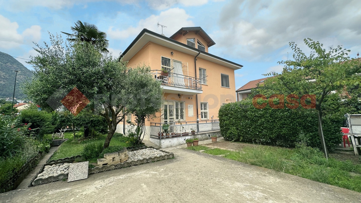 Foto 1 di 28 - Villa in vendita a Piossasco