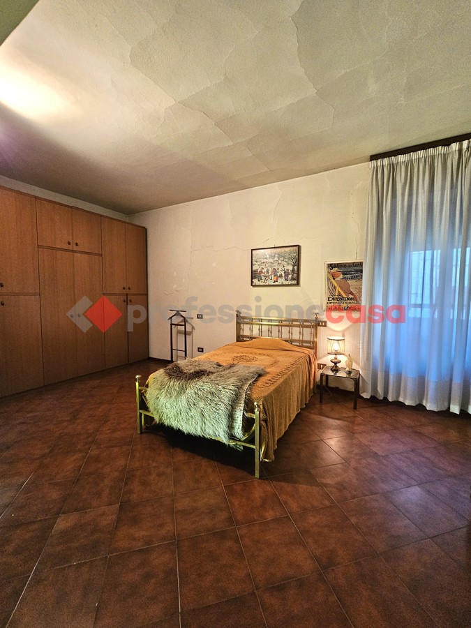 Foto 14 di 39 - Casa indipendente in vendita a Montalcino