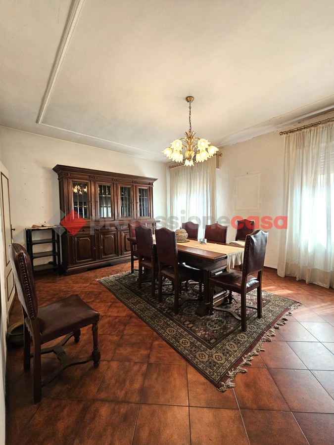 Foto 15 di 39 - Casa indipendente in vendita a Montalcino