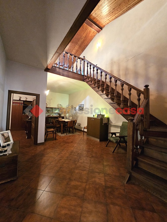 Foto 18 di 39 - Casa indipendente in vendita a Montalcino