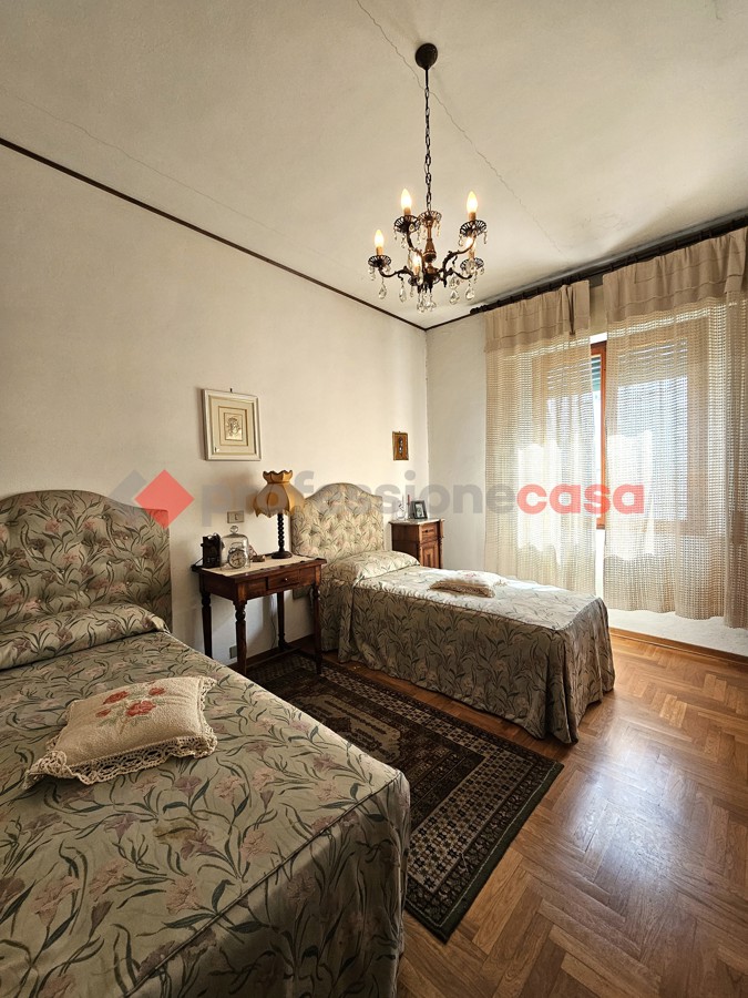 Foto 10 di 39 - Casa indipendente in vendita a Montalcino
