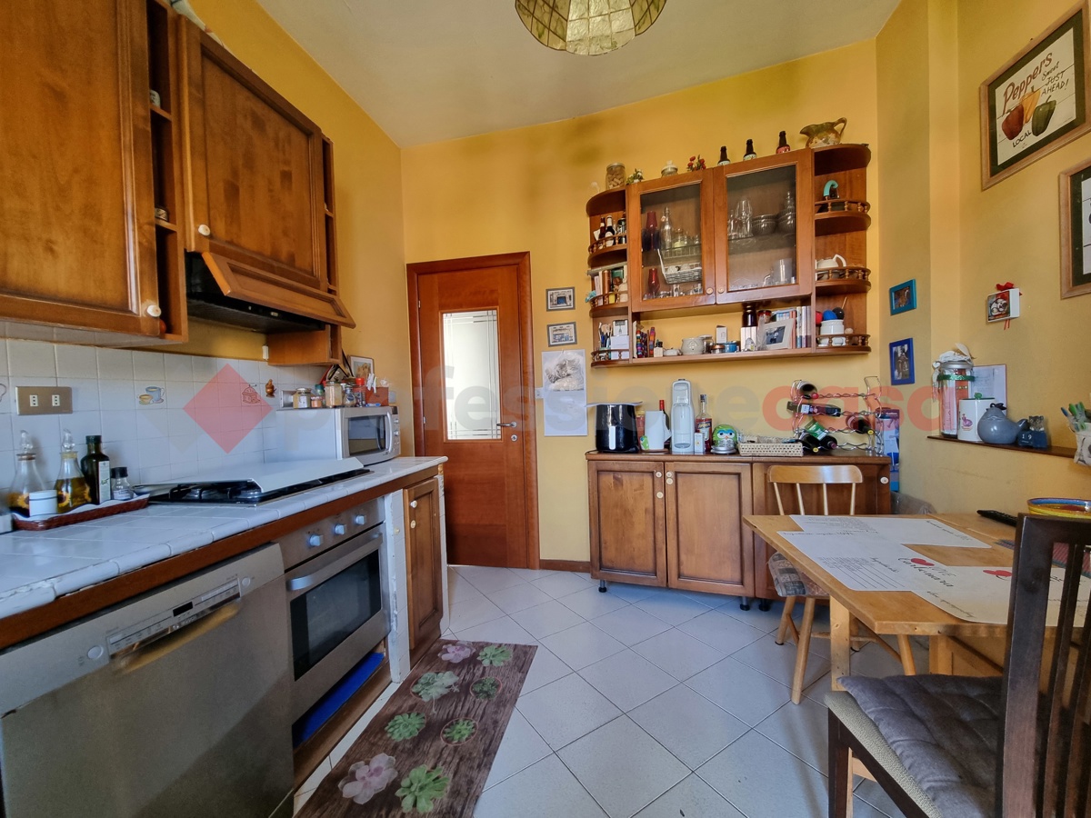 Foto 12 di 30 - Appartamento in vendita a Roma