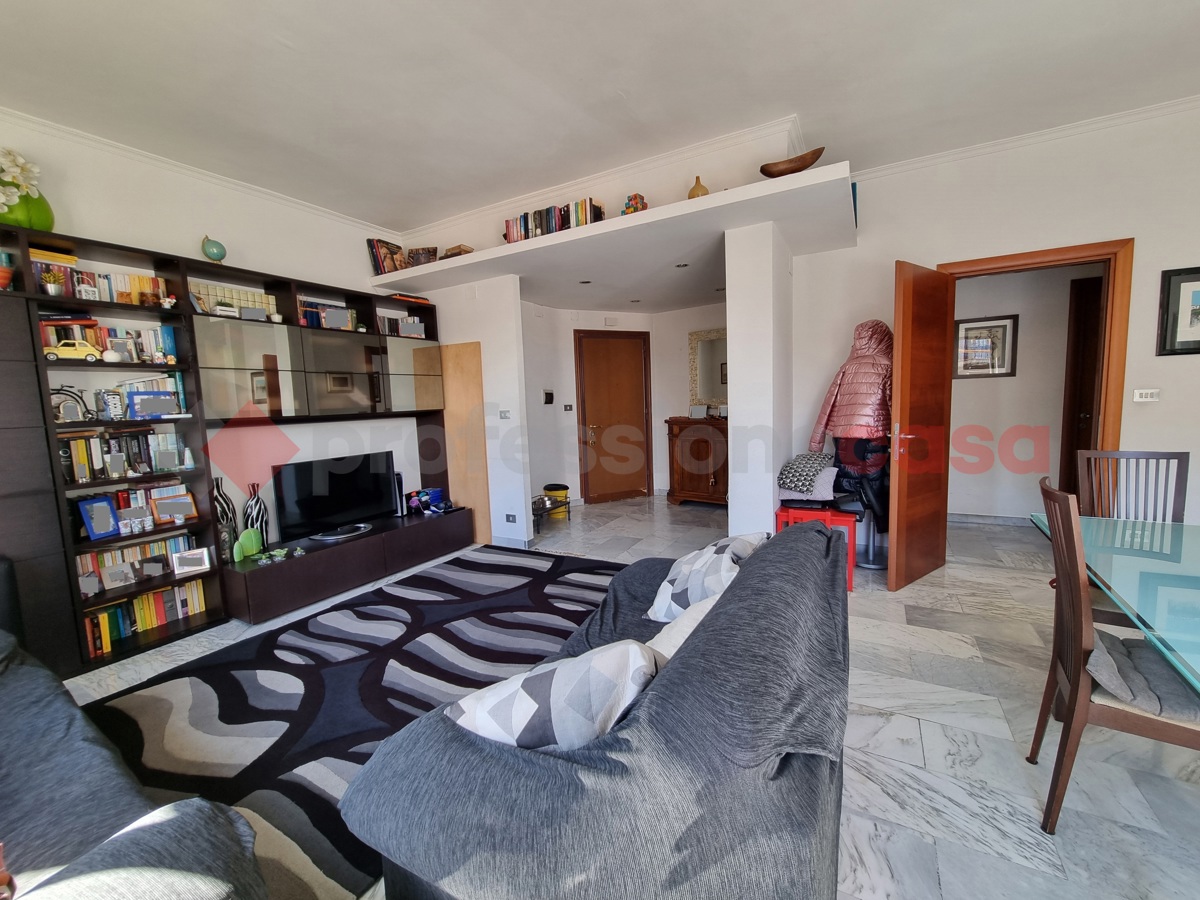 Foto 3 di 30 - Appartamento in vendita a Roma