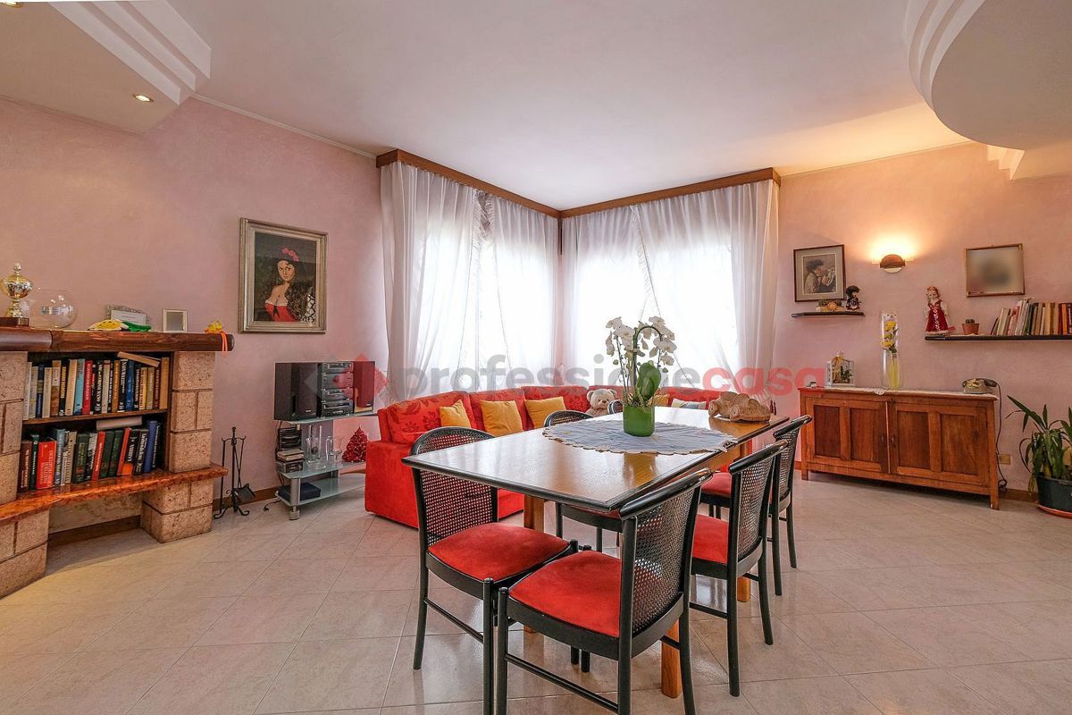 Foto 7 di 43 - Villa in vendita a Ciserano