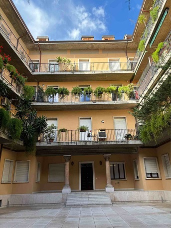 Foto 1 di 6 - Appartamento in affitto a Verona
