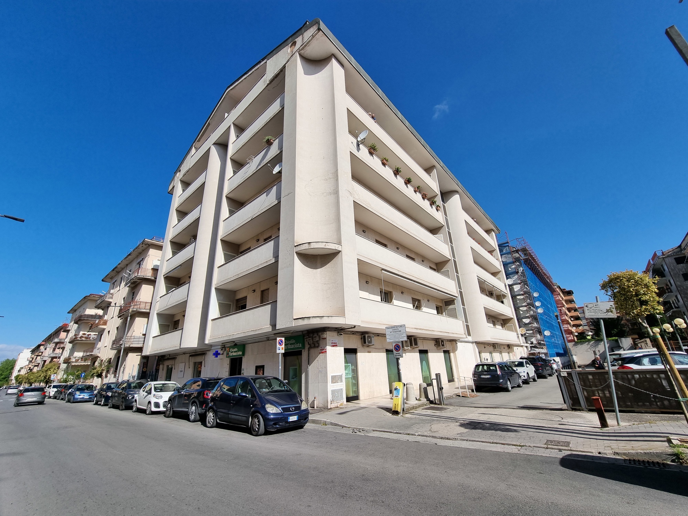 Appartamento in vendita a Caserta (CE)