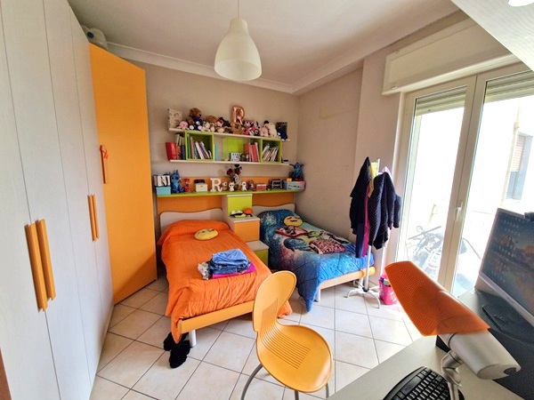 Foto 24 di 29 - Appartamento in vendita a Napoli