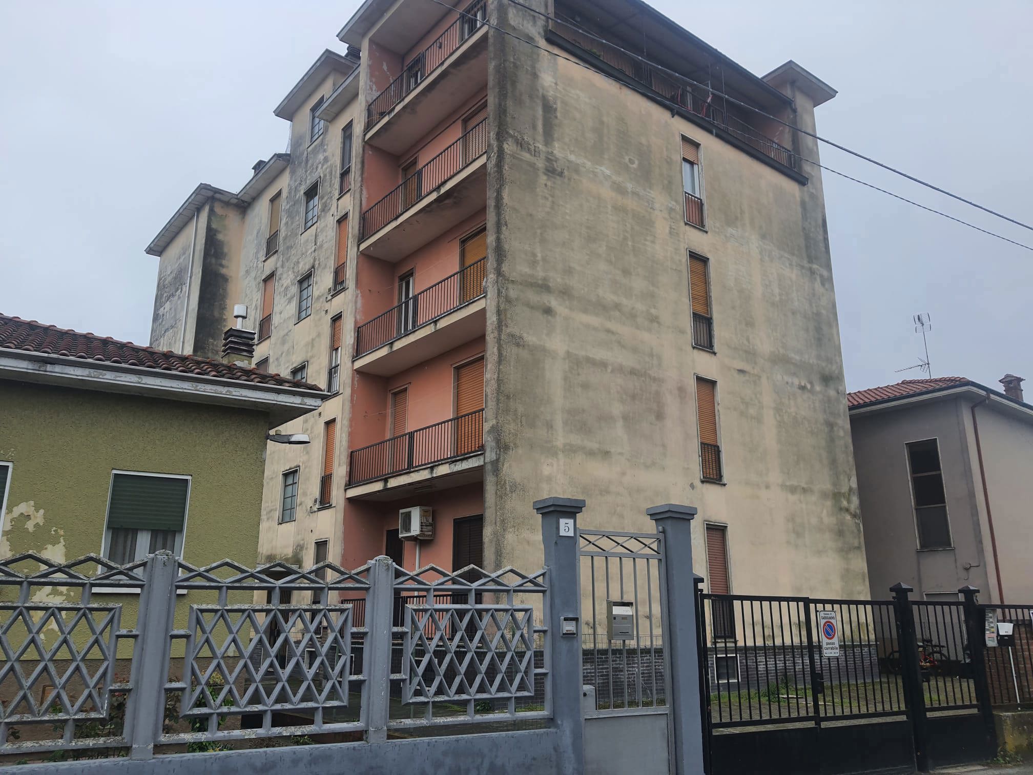Foto 2 di 30 - Appartamento in vendita a Cassolnovo