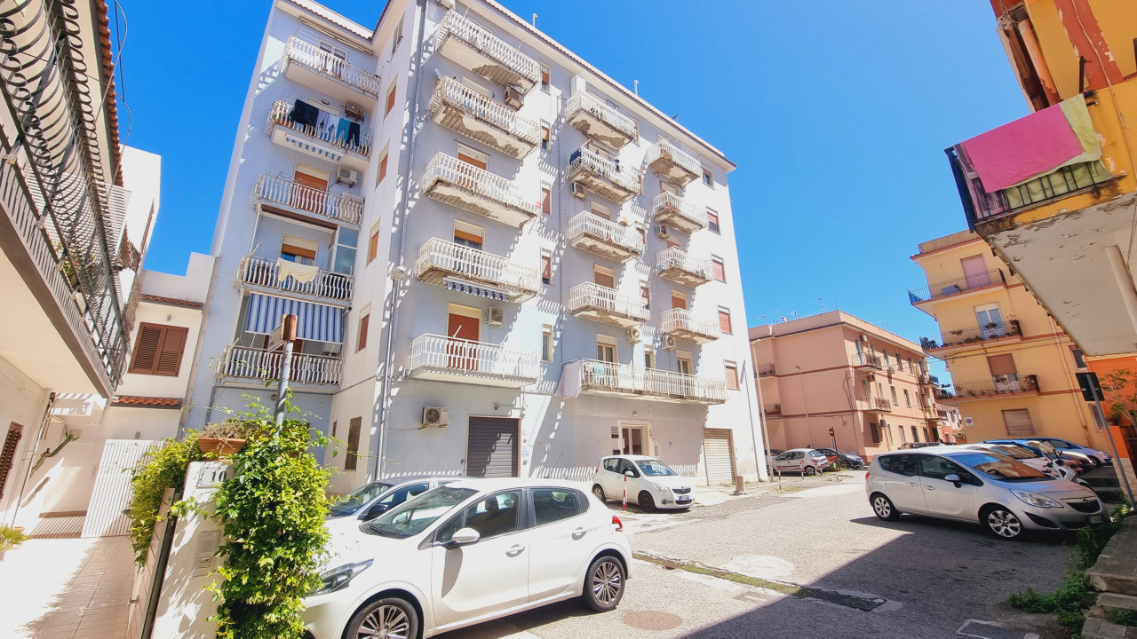 Foto 33 di 38 - Appartamento in vendita a Milazzo