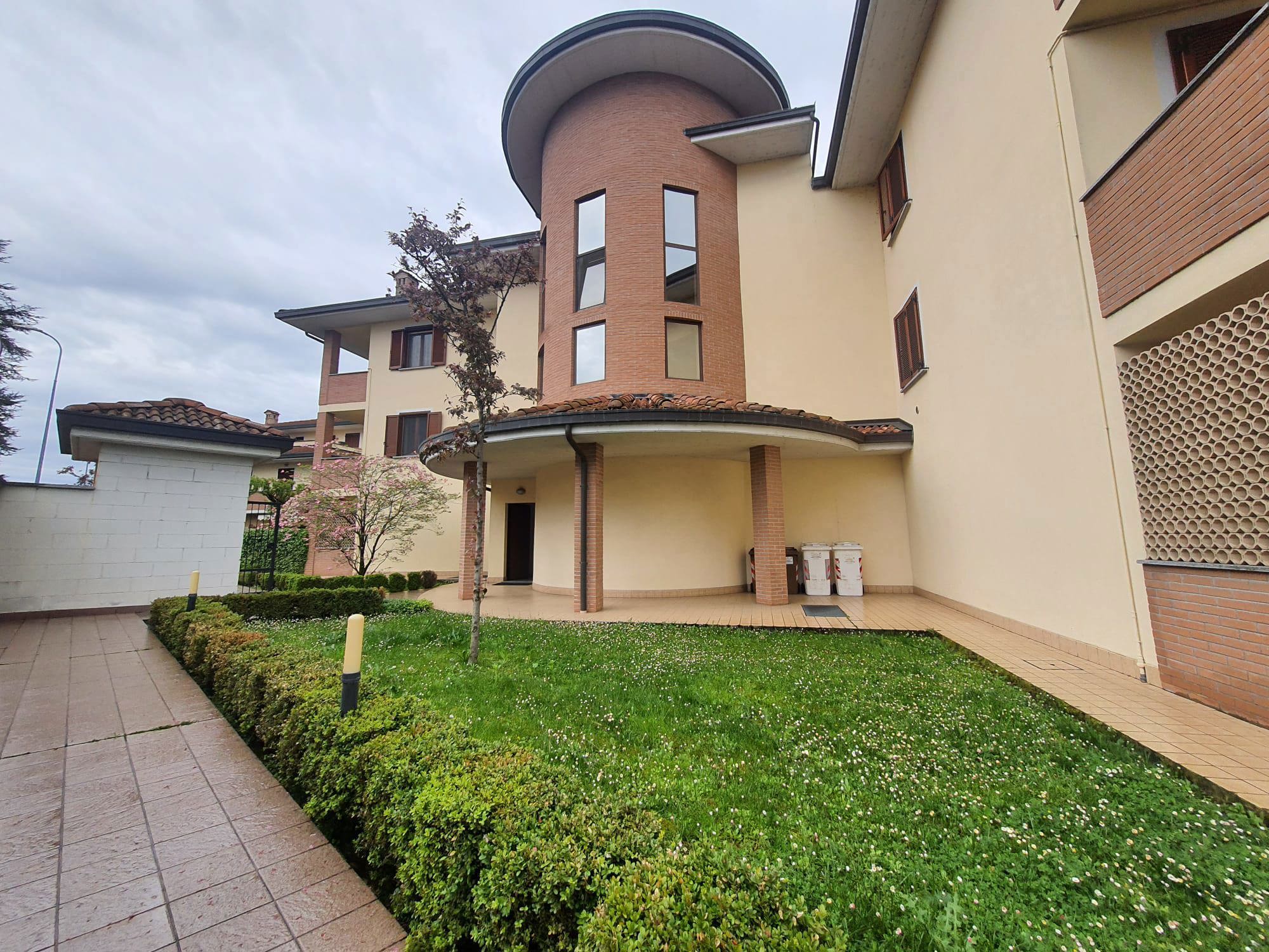 Foto 1 di 36 - Appartamento in vendita a Vigevano