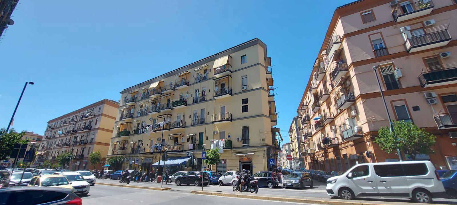 Foto 2 di 27 - Appartamento in vendita a Napoli