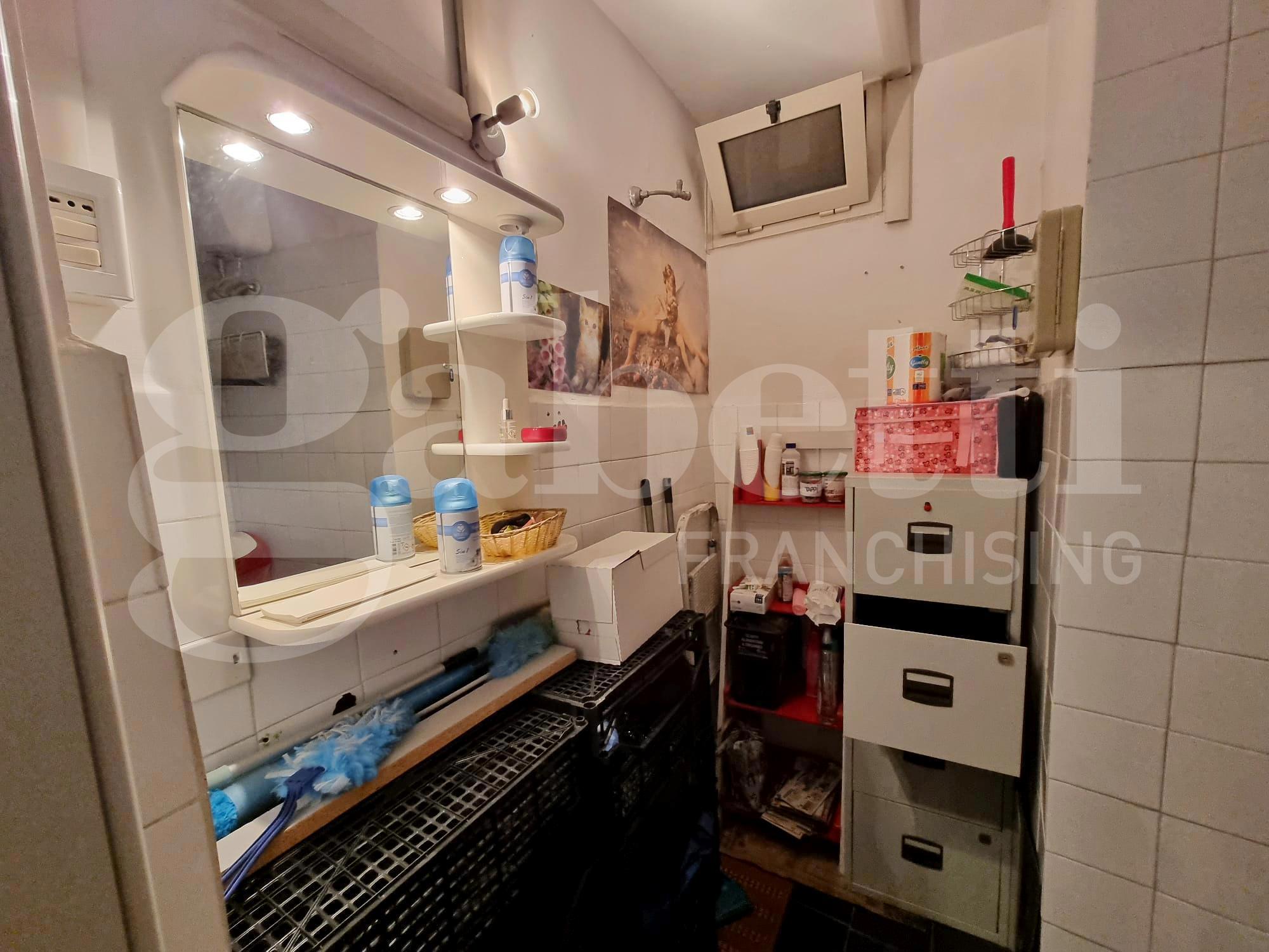 Foto 45 di 50 - Appartamento in vendita a Roma