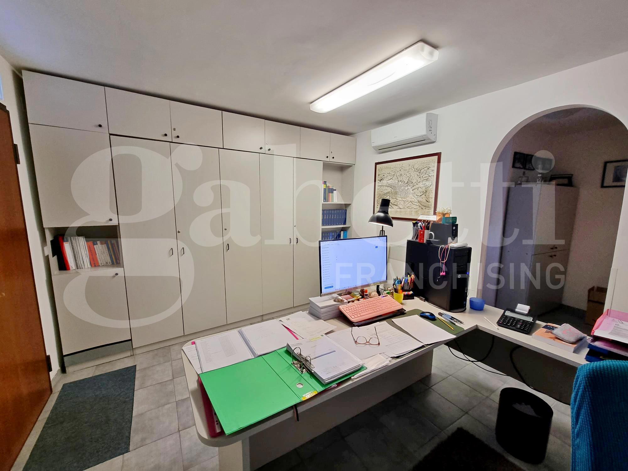 Foto 39 di 50 - Appartamento in vendita a Roma